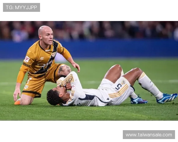 马卡:左肩有伤,队医建议贝林厄姆休息,贝林厄姆没接受建议 马卡:左肩有伤,队医建议贝林厄姆休息,贝林厄姆没接受建议